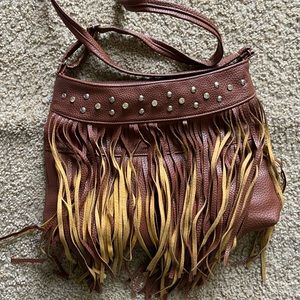 Brown shoulder bag for woman